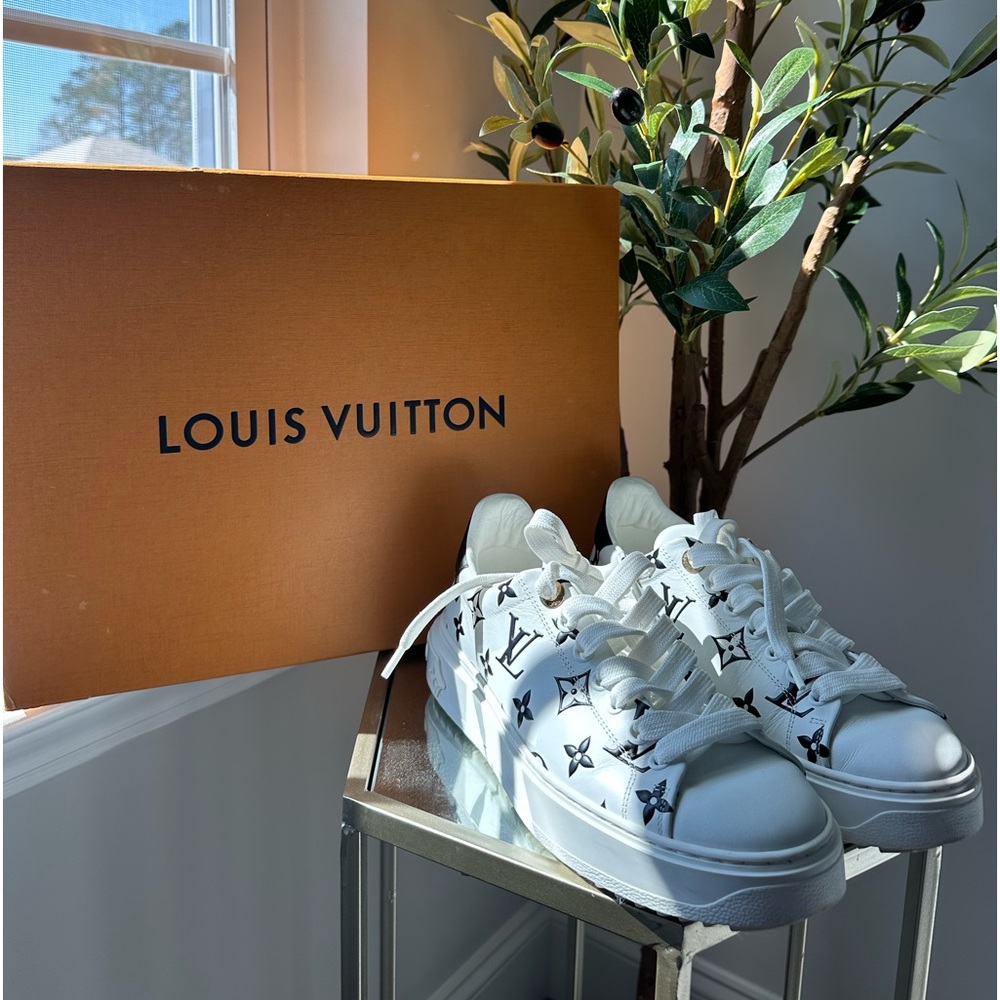 Authentic Louis Vuitton Women’s shoes